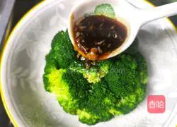 Illustration of how to cook broccoli in juice 9