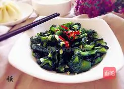 Illustration of how to make quick pickled cucumbers and pickles 14