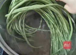 Illustration of how to make cold cowpeas 19