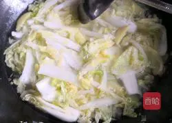 Illustration of how to make vermicelli tofu and baby vegetables 8