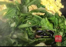 Illustration of how to make fried rice cakes with vegetables and eggs 6