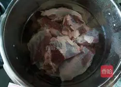 Illustration of how to make cold spiced beef 5