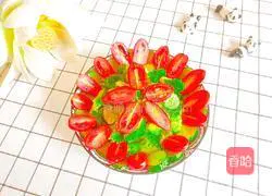 Illustration of how to make green and red flowers 17