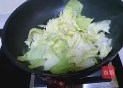 Hand-shredded cabbage Illustration of how to do it 6