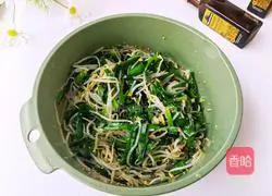 Illustration of how to make cold green leek sprouts 10