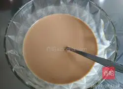 Illustration of how to make sesame sauce and cucumber mixed with fried dough sticks 7