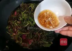 Garlic flavor Illustration of how to make shrimp skin and red amaranth 11