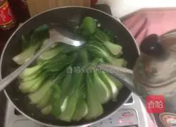 Illustration of how to boil sea greens 5