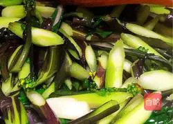 Illustration of how to make raw stir-fried cabbage 10