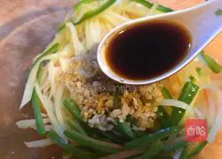 Illustration of how to make cold shredded potatoes 13