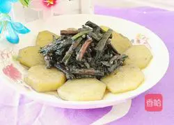 Illustration of how to make fried red cowpeas with potatoes 15