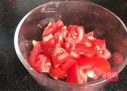 Illustration of how to cook cauliflower with tomatoes 2