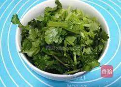 Illustration of how to make cold shredded tofu 3