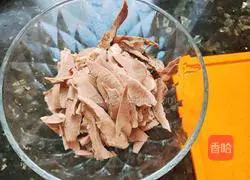 Illustration of how to make pepper and sesame pig hearts 4