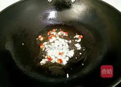 Illustration of how to make cold lettuce 3