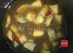 Illustration of how to make pepper stewed potatoes 5