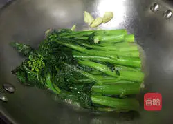 Illustration of how to make stir-fried cabbage 7