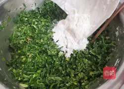 Spinach Pimples Recipe Illustration 3