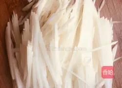 Illustration of how to make shredded potatoes in vinegar 2