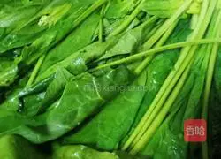 Illustration of how to make spinach and peanuts 2