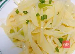 Illustration of how to make spicy and sour potato shreds 10