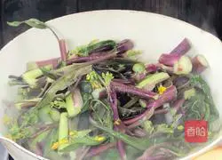 Illustration of how to make spicy and sour red cabbage lettuce 4