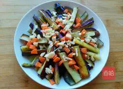 Illustration of how to make eggplant steamed vermicelli 8