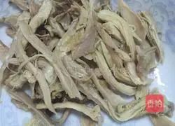 How to make cold shredded chicken Illustration 2