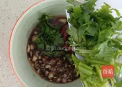 Illustration of how to make cold cucumber 15 