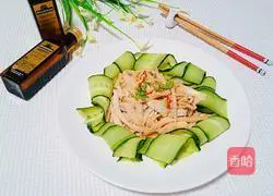 Illustration of how to make shredded king oyster mushrooms by hand 6