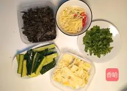 Illustration of how to make cold cucumber 8