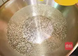 Illustration of how to mix celery and flower kernels 9