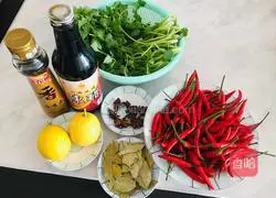 Illustration of homemade cold chicken feet 2