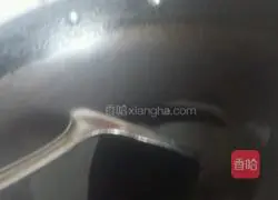 Illustration of how to make wolf tooth potatoes 8