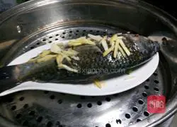 Illustration of how to make cold crucian carp 7