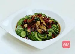 Illustration of how to make crisp and refreshing coir raincoat cucumber 6