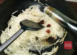 Saute garlic sprouts Illustration of how to make shredded radish 9