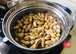 Illustration of how to make braised peanuts 6
