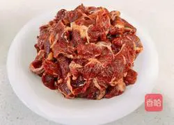 Illustration of how to make spicy cold beef 3