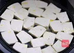 Illustration of how to make fried tofu with sauce 6