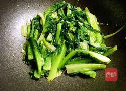 Illustration of how to make stir-fried lettuce 8