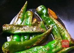 Illustration of braised peppers in oil 5