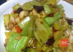 Illustration of how to stir-fry mustard skin 7