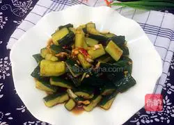 Illustration of how to make cold cucumbers 7