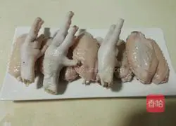 Illustration of how to make braised chicken wings and chicken feet 3