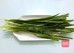 Illustration of roasted leeks 1