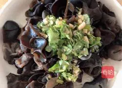 Illustration of how to make cold fungus and enoki mushrooms 4