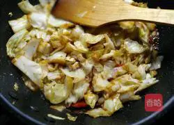 Illustration of how to make vinegar cabbage 9