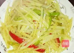 Illustration of how to make spiced potato shreds 3