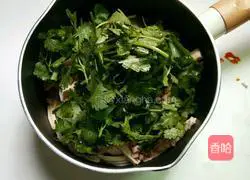 Illustration of how to make spicy cold yuba 12